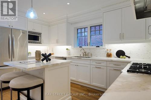 463 Spadina Road, Toronto, ON - Indoor Photo Showing Kitchen With Upgraded Kitchen