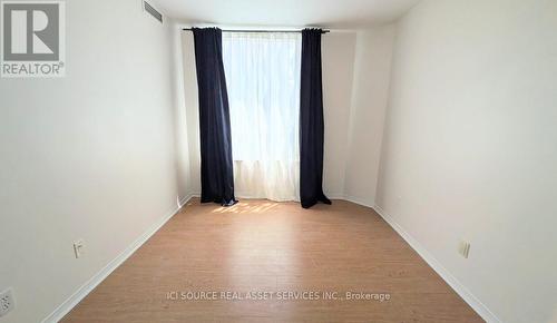 1005 - 18 Hillcrest Avenue, Toronto, ON - Indoor Photo Showing Other Room