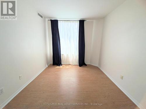 1005 - 18 Hillcrest Avenue, Toronto, ON - Indoor Photo Showing Other Room