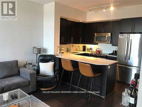 307 - 75 East Liberty Street, Toronto, ON - Indoor Photo Showing Kitchen