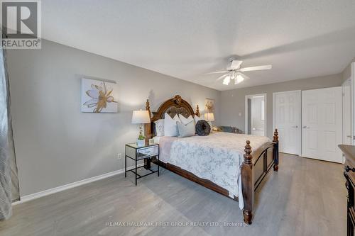 47 Stratton Crescent, Whitby, ON - Indoor Photo Showing Bedroom