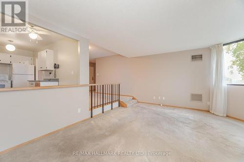 412 - 70 Baif Boulevard, Richmond Hill, ON - Indoor