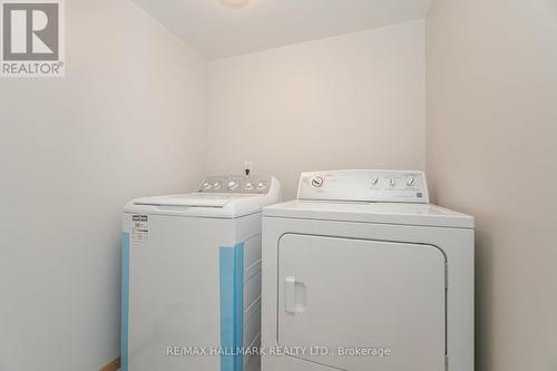 412 - 70 Baif Boulevard, Richmond Hill, ON - Indoor Photo Showing Laundry Room