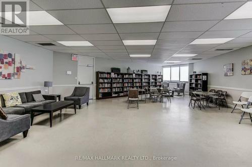 412 - 70 Baif Boulevard, Richmond Hill, ON - Indoor Photo Showing Other Room