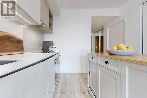 3009 - 1000 Portage Parkway, Vaughan, ON - Indoor Photo Showing Kitchen