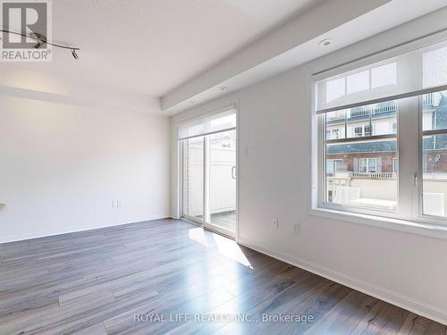 2 - 595 Dundas Street W, Mississauga, ON - Indoor Photo Showing Other Room