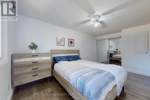 33 Hazelglen Court, Brampton, ON - Indoor Photo Showing Bedroom