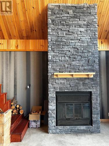 0 Little Joe Glodes Pond, Millertown Junction, NL - Indoor Photo Showing Living Room With Fireplace