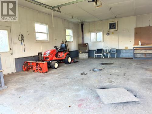 15 Dawson Drive, Pasadena, NL - Indoor Photo Showing Garage