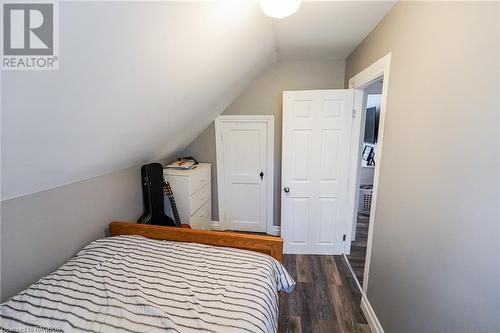 640 8Th Avenue, Hanover, ON - Indoor Photo Showing Bedroom