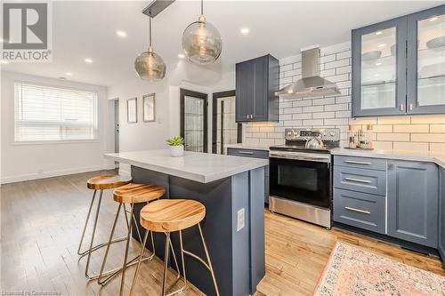 54 Stanley Street, Cambridge, ON - Indoor Photo Showing Kitchen With Upgraded Kitchen