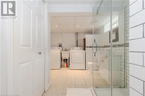 54 Stanley Street, Cambridge, ON - Indoor Photo Showing Laundry Room