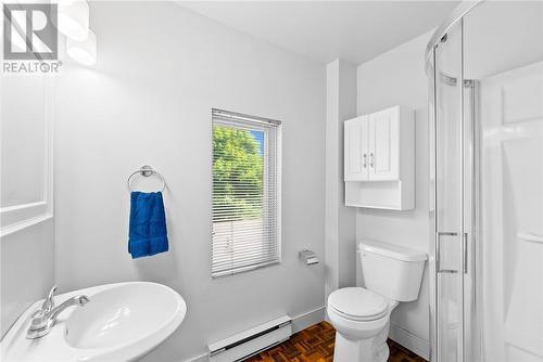 248 John Street, Sudbury, ON - Indoor Photo Showing Bathroom