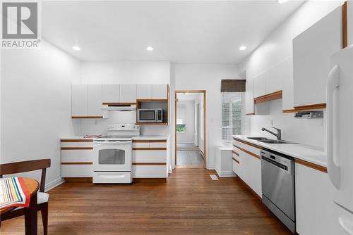 248 John Street, Sudbury, ON - Indoor Photo Showing Kitchen With Double Sink