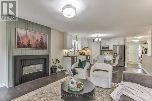 177 Tarry Parkway, Aylmer (Ay), ON - Indoor Photo Showing Living Room With Fireplace