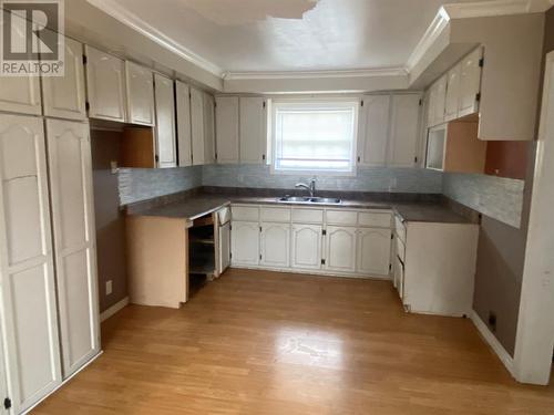 125 Water Street, Botwood, NL - Indoor Photo Showing Kitchen With Double Sink