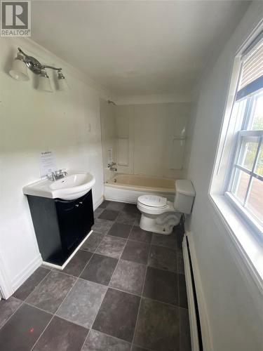 125 Water Street, Botwood, NL - Indoor Photo Showing Bathroom