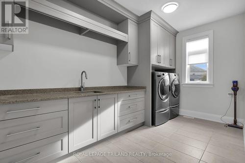 49 - 1710 Ironwood Road, London, ON - Indoor Photo Showing Laundry Room