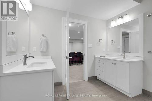 49 - 1710 Ironwood Road, London, ON - Indoor Photo Showing Bathroom