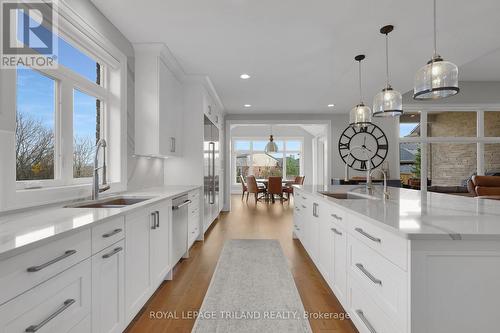 49 - 1710 Ironwood Road, London, ON - Indoor Photo Showing Kitchen With Double Sink With Upgraded Kitchen