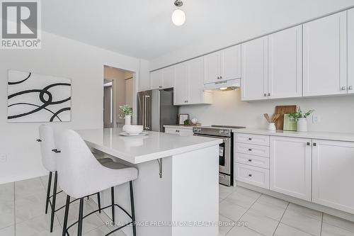 291 Trillium Court, Shelburne, ON - Indoor Photo Showing Kitchen With Stainless Steel Kitchen With Upgraded Kitchen