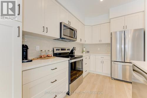 45 Hedley Lane, Centre Wellington, ON - Indoor Photo Showing Kitchen With Stainless Steel Kitchen With Upgraded Kitchen