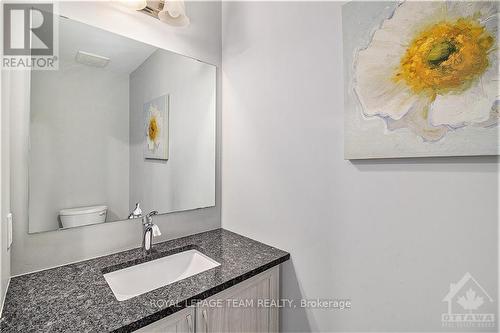 212 Purchase Crescent, Ottawa, ON - Indoor Photo Showing Bathroom