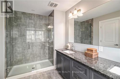 212 Purchase Crescent, Ottawa, ON - Indoor Photo Showing Bathroom