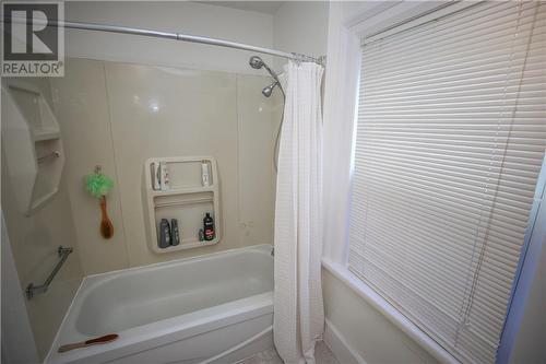 46 William Street, Brockville, ON - Indoor Photo Showing Bathroom