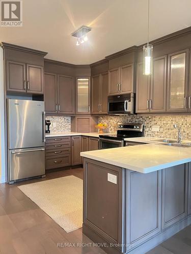 Ph605 - 80 Orchard Point Road, Orillia, ON - Indoor Photo Showing Kitchen With Stainless Steel Kitchen