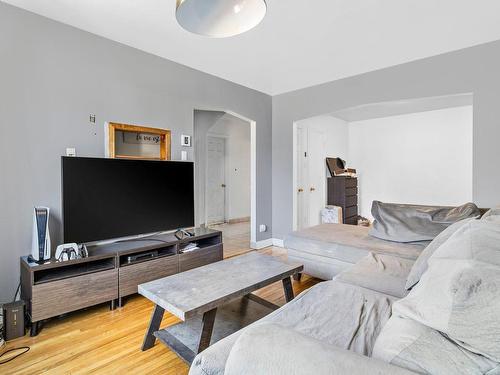 Salon - 10982  - 10984 Av. Drapeau, Montréal (Montréal-Nord), QC - Indoor Photo Showing Living Room