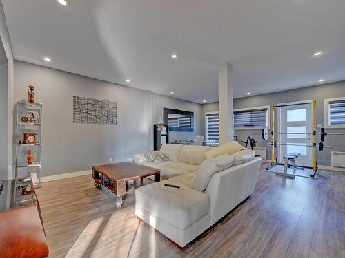 Salon - 251  - 259 Rue Leblanc O., Longueuil (Le Vieux-Longueuil), QC - Indoor Photo Showing Living Room