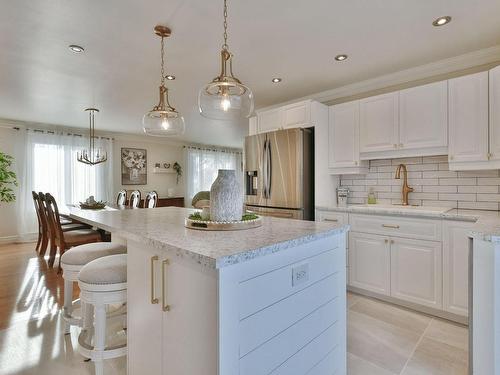 Kitchen - 26 Rue Amireault, L'Épiphanie, QC - Indoor Photo Showing Kitchen With Upgraded Kitchen