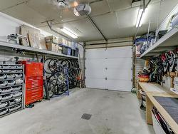 Garage - 