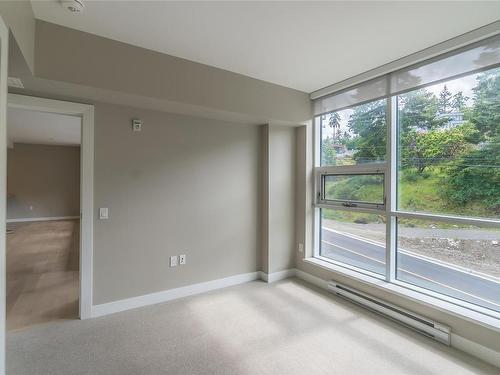 307-3529 Dolphin Dr, Nanoose Bay, BC - Indoor Photo Showing Other Room