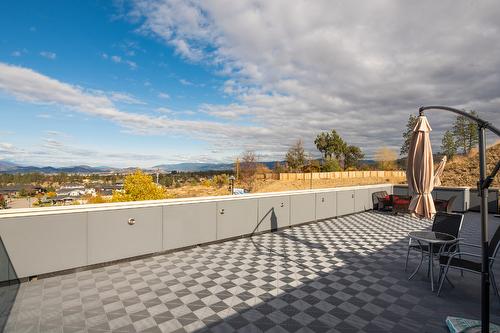 5084 Twinflower Crescent, Kelowna, BC - Outdoor