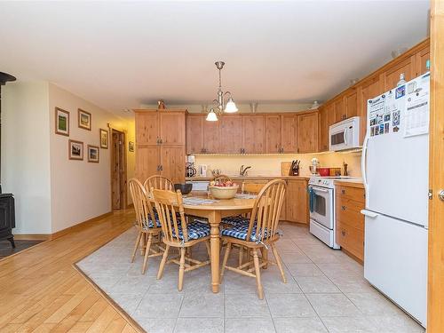 155 Kenmuir Rd, Qualicum Beach, BC 