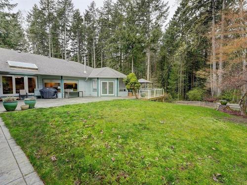 6363 Old West Saanich Rd, Central Saanich, BC 