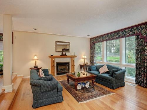 6363 Old West Saanich Rd, Central Saanich, BC 