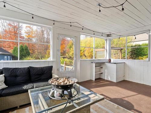 Solarium - 73 Rue Donaldson, Shannon, QC - Indoor Photo Showing Living Room