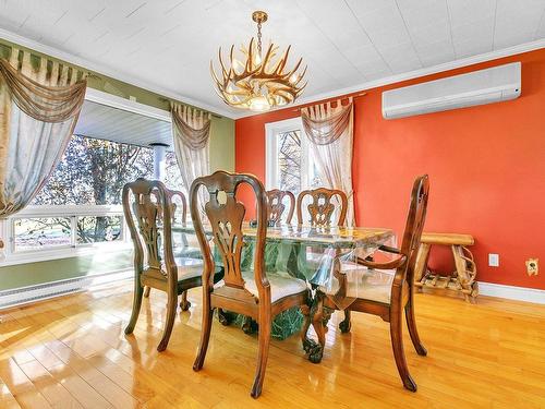 Dining room - 2087 Ch. Lakeshore, Clarenceville, QC - Indoor Photo Showing Dining Room