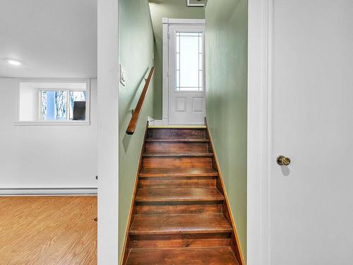 Staircase - 2087 Ch. Lakeshore, Clarenceville, QC - Indoor Photo Showing Other Room