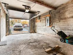 Garage - 