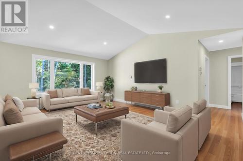 35 Crookston Road, Centre Hastings, ON - Indoor Photo Showing Living Room