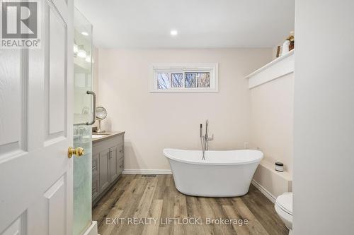 3551 Shelter Valley Road, Alnwick/Haldimand (Grafton), ON - Indoor Photo Showing Bathroom