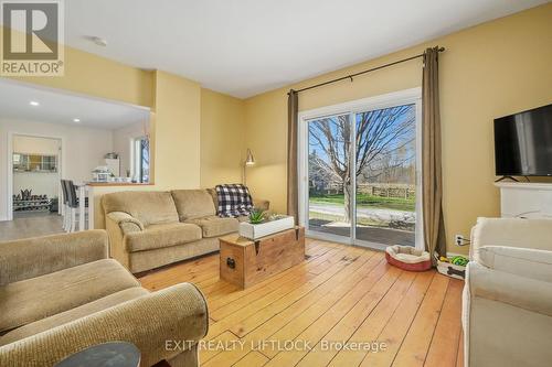 3551 Shelter Valley Road, Alnwick/Haldimand (Grafton), ON - Indoor Photo Showing Living Room