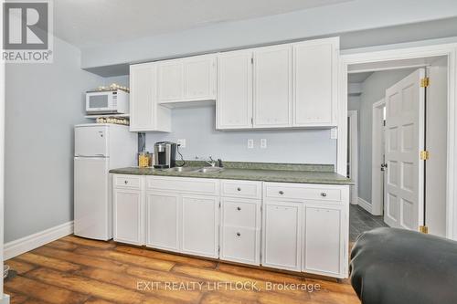 3551 Shelter Valley Road, Alnwick/Haldimand (Grafton), ON - Indoor Photo Showing Kitchen