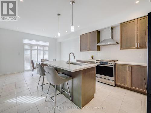 25 Malcolm Crescent, Haldimand, ON - Indoor Photo Showing Kitchen