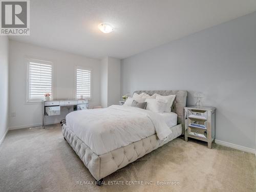 25 Malcolm Crescent, Haldimand, ON - Indoor Photo Showing Bedroom