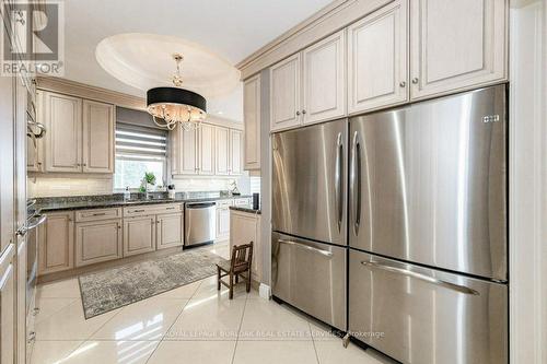 2W - 174 Mountain Park Avenue, Hamilton, ON - Indoor Photo Showing Kitchen